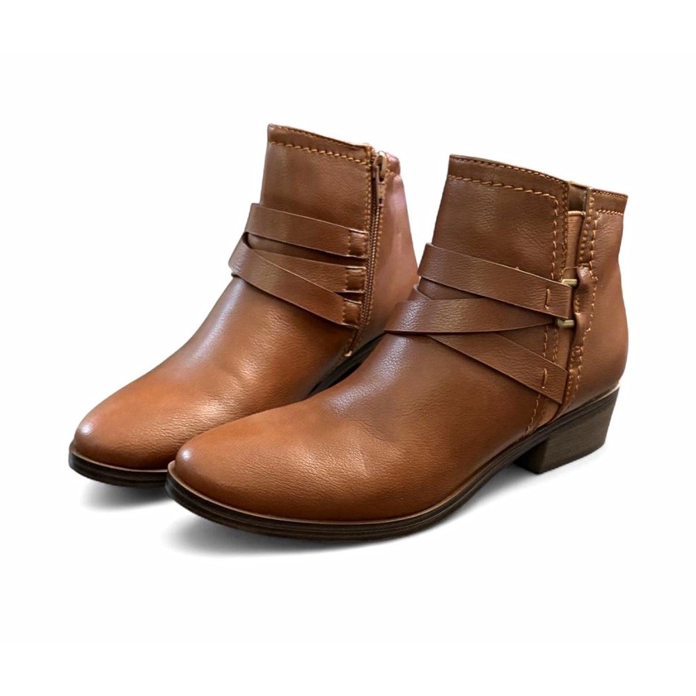 Baretraps Womens Magena Brown Faux Leather Ankle Boots Size 7.5 M NWOT